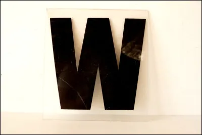 Quel &eacute;l&eacute;ment chimique a cette lettre comme symbole ?