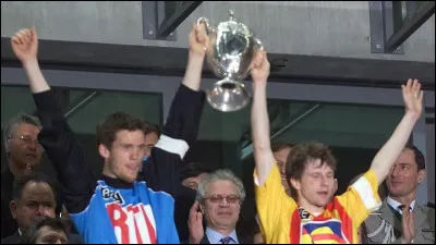 7 mai 2000, Saint-Denis accueille une finale de Coupe de France in&eacute;dite : Nantes affronte (et bat) un club amateur ! Qui s'incline donc 2-1 ce jour-l&agrave; ?