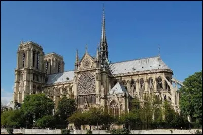 Quel roman de Victor Hugo raconte l'histoire du sonneur Quasimodo vivant dans une c&eacute;l&egrave;bre cath&eacute;drale parisienne ?