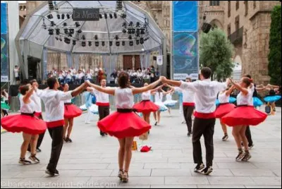 Quelle est cette danse traditionnelle de la Catalogne ?