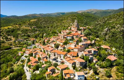 C&eacute;ret fait partie d'une r&eacute;gion naturelle des Pyr&eacute;n&eacute;es-Orientales, laquelle ?