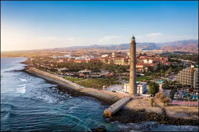 Quelle est la plus grande &icirc;le de l&rsquo;archipel des Canaries ?