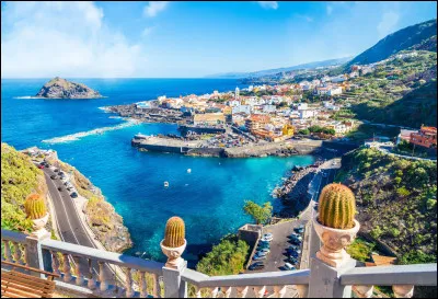 En quelle ann&eacute;e d&eacute;bute la conqu&ecirc;te castillane des &Icirc;les Canaries ?