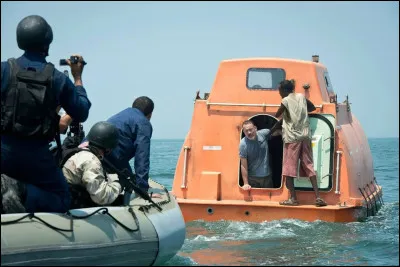 Quel film retrace l'attaque d'un porte-conteneurs am&eacute;ricain par des pirates au large de la Somalie en 2009 ?