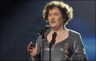 Quelle chanteuse &eacute;cossaise s'est fait conna&icirc;tre par sa prestation dans l'&eacute;mission "Britain's Got Talent" ?