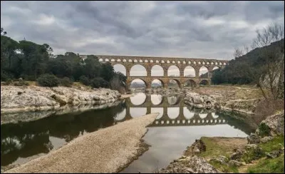 Laquelle de ces rivi&egrave;res, affluent du Rh&ocirc;ne, est emjamb&eacute;e par le pont du Gard ?