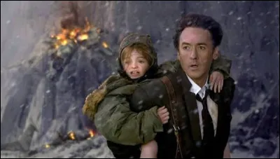 Quel acteur tient le r&ocirc;le de Jackson Curtis dans le film "2012" ?