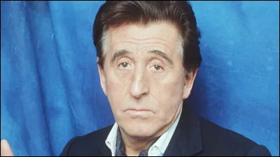 Qui est cet acteur qui joue un petit r&ocirc;le dans le film ''Le Dos au mur'' r&eacute;alis&eacute; par ''&Eacute;douard Molinaro'' en 1958 ?