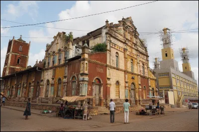 Quel pays a pour capitale Porto-Novo ?