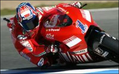 Casey Stoner a remport&eacute; des courses avec Honda et Ducati.