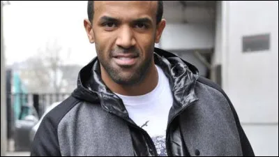 En 2007, de qui est le sample que le chanteur Craig David utilise pour son single "Hot Stuff" ?