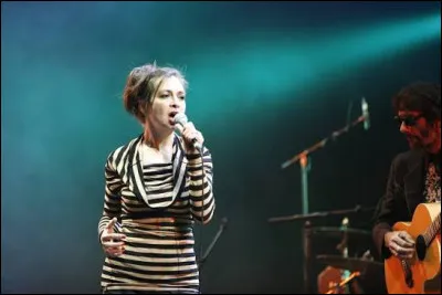 En quelle ann&eacute;e est r&eacute;v&eacute;l&eacute; le groupe Les Rita Mitsouko avec le tube "Marcia Ba&iuml;la" ?