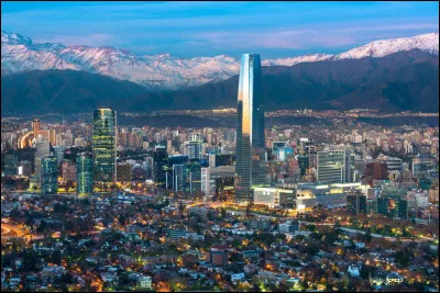 Quel pays a pour capitale Santiago ?