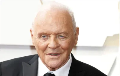 Qui est cet acteur qui joue un des premiers r&ocirc;les dans le film ''Un pont trop loin'' ?