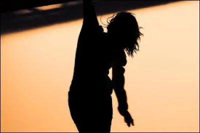Quelle chanteuse est l'interpr&egrave;te du titre ''Un peu beaucoup'' ?