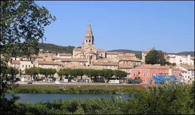 Nous d&eacute;marrons notre balade sur la rive droite du Rh&ocirc;ne, &agrave; Bourg-Saint-And&eacute;ol. Ville de l'arrondissement de Privas, elle se situe dans le d&eacute;partement ...