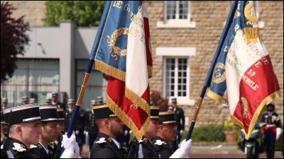 Laquelle de ces batailles n'est pas inscrite aux drapeaux de la Gendarmerie nationale ?
