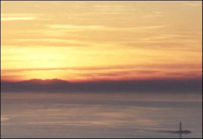 Cette montagne des Pyr&eacute;n&eacute;es est visible depuis Perpignan, mais peut aussi &ecirc;tre aper&ccedil;ue, tr&egrave;s rarement, depuis Marseille, bien que la ville se situe de l'autre c&ocirc;t&eacute; de la mer M&eacute;diterran&eacute;e. De laquelle s'agit-il ?