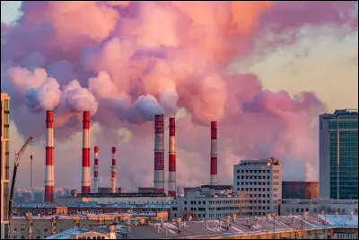 Quel ph&eacute;nom&egrave;ne menace directement les villes c&ocirc;ti&egrave;res &agrave; cause de la dilatation thermique des oc&eacute;ans ?