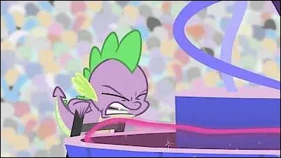 Dans l'&eacute;pisode ''Les Jeux d'Equestria'', Spike est t&eacute;tanis&eacute; par le trac au moment de lancer l'&eacute;v&eacute;nement. Quel probl&egrave;me rencontre-t-il pr&eacute;cis&eacute;ment sur sc&egrave;ne devant tout le stade ?