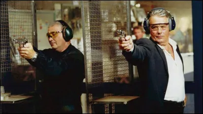Quel h&eacute;ros des romans de Jean-Claude Izzo a &eacute;t&eacute; incarn&eacute; &agrave; la t&eacute;l&eacute;vision par Alain Delon ?