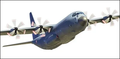 Depuis son premier vol en 1954, quelle caract&eacute;ristique r&eacute;sume le mieux la carri&egrave;re du C-130 Hercules ?