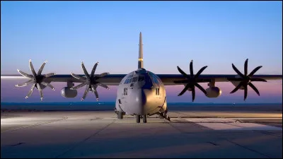 Quel type de moteurs &eacute;quipe le C-130 Hercules ?