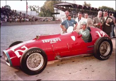 Alberto Ascari a remport&eacute; les deux premiers championnats du monde auxquels il a particip&eacute;.