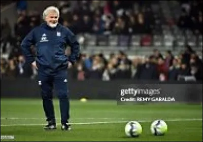 Quel est le nom d'un gardien fran&ccedil;ais c&eacute;l&egrave;bre qui a entrain&eacute; les gardiens du CF Montr&eacute;al ?
