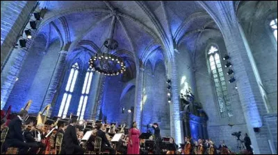 La Chaise-Dieu (Haute-Loire) accueille chaque mois d'avril un festival de musique classique.