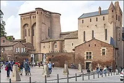 La ville d'Albi a consacr&eacute; un mus&eacute;e &agrave; ce peintre natif de cette ville. De qui s'agit-il ?