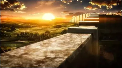 O&ugrave; vivaient Eren, Armin et Mikasa avant l'attaque du Titan Colossal ?