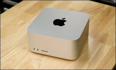 Quel nom portait le tout premier ordinateur commercialis&eacute; par la soci&eacute;t&eacute; Apple en 1976 ?