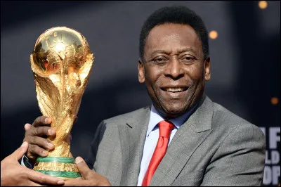 Footballeur professionnel br&eacute;silien &eacute;voluant au poste d'attaquant, il est consid&eacute;r&eacute; comme l'un des plus grands joueurs de l'histoire. Qui est-ce ?