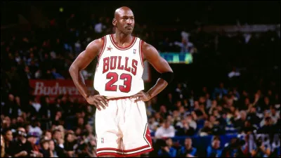 Qui est cet homme d'affaires am&eacute;ricain, ancien joueur de basketball professionnel ?