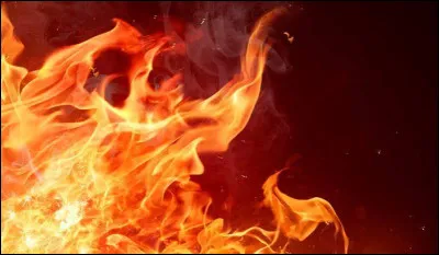 Quelle partie de la bougie assure la combustion r&eacute;guli&egrave;re ?