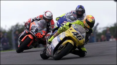 Valentino Rossi a remport&eacute; son premier Grand Prix 500 cm&sup3; &agrave; Donington Park.