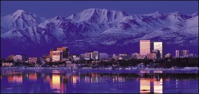 Quelle est cette ville la plus peupl&eacute;e d'Alaska ?