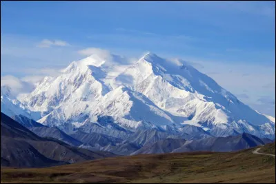 Quel est le nom de cette montagne la plus haute de l'Alaska ?