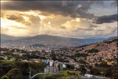 Dans quel pays d'Am&eacute;rique latine se situe la ville de Medell&iacute;n ?