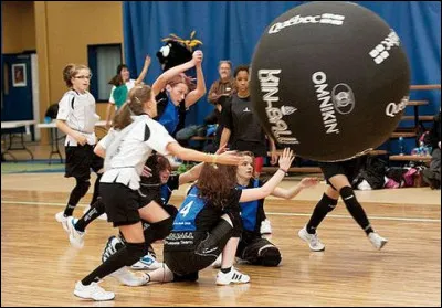 Quel est ce nouveau sport qui se joue avec trois &eacute;quipes ?