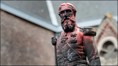 De quel pays L&eacute;opold II &eacute;tait-il le roi de 1865 &agrave; 1909 ?