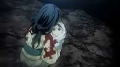 Quel acte d&eacute;sesp&eacute;r&eacute; Kotoha a-t-elle fait pour sauver Inosuke (alors b&eacute;b&eacute;) pendant sa fuite face &agrave; Doma ?