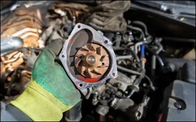 Combien de pompes &eacute;quipent g&eacute;n&eacute;ralement une auto ?