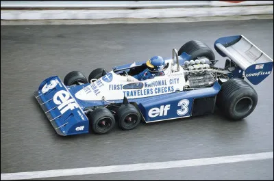 La Tyrrell P34 est la premi&egrave;re Formule 1 &agrave; six roues.