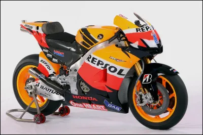 Les moteurs de 1000 cm&sup3; sont arriv&eacute;s en MotoGP en 2012.