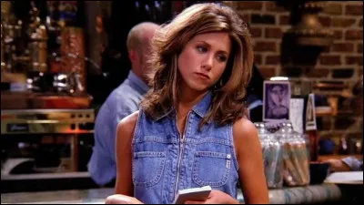S&eacute;ries t&eacute;l&eacute; : Quelle est la premi&egrave;re lettre du pr&eacute;nom du personnage interpr&eacute;t&eacute; par Jennifer Aniston dans la s&eacute;rie "Friends" ?