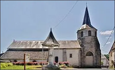Voici l'&eacute;glise Saint-Julien, &agrave; Dontreix. Village Creusois, il se situe dans l'ancienne r&eacute;gion ...