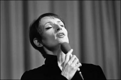 Quelle chanteuse restera l'&eacute;ternelle interpr&egrave;te de la chanson "L'Aigle noir" ?