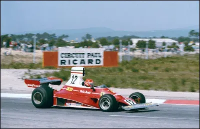 La Ferrari 312T utilisait une bo&icirc;te de vitesses transversale.